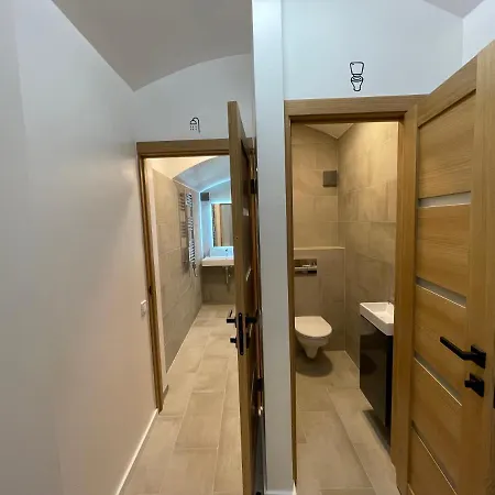Modern In Center I 3 בית הארחה